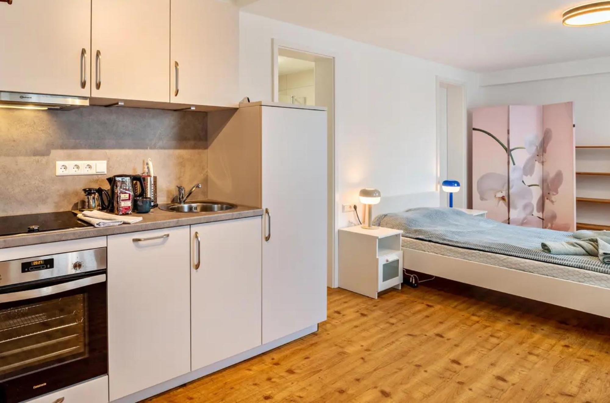 In Der Stadt Und Der Apartment *